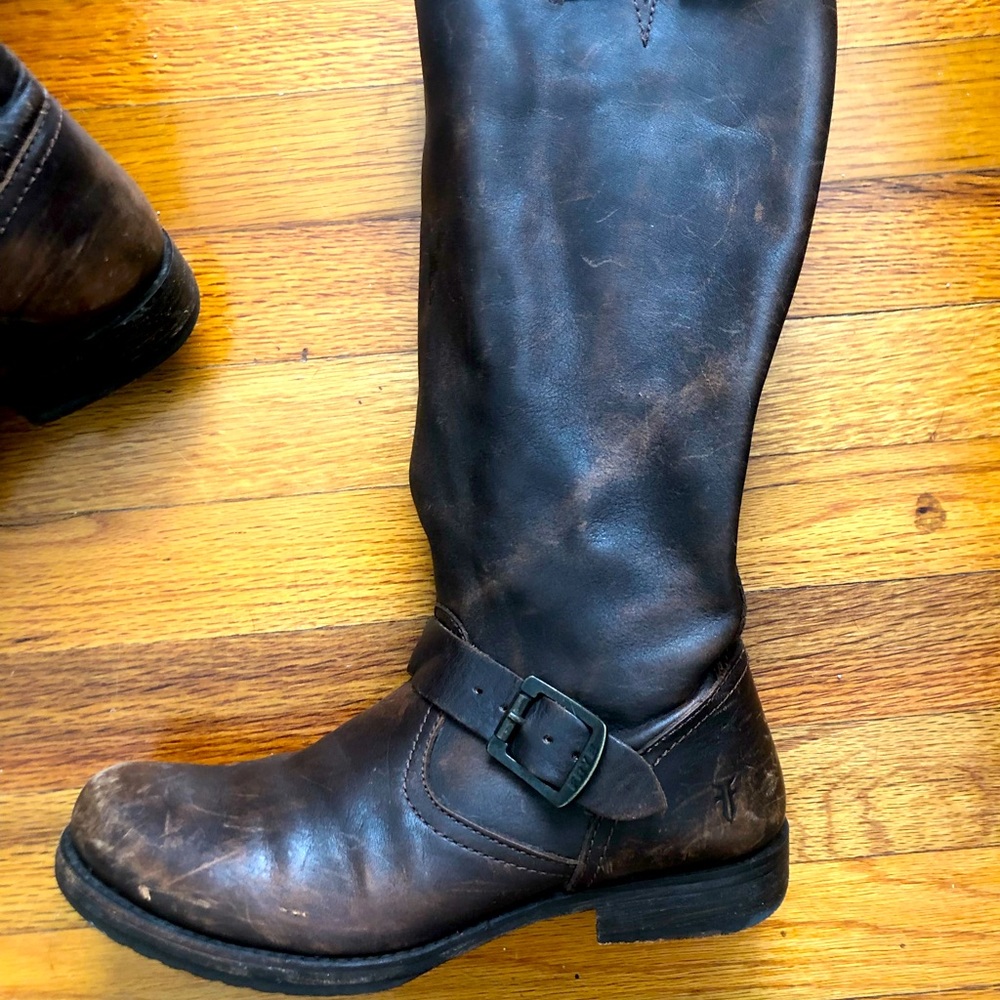 Classic brown Frye engineer boots